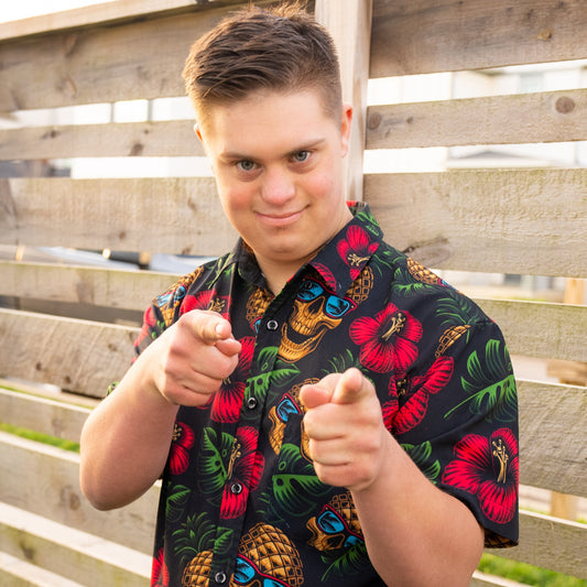 21 Pineapples "Rockin' Pineapples" Button Up