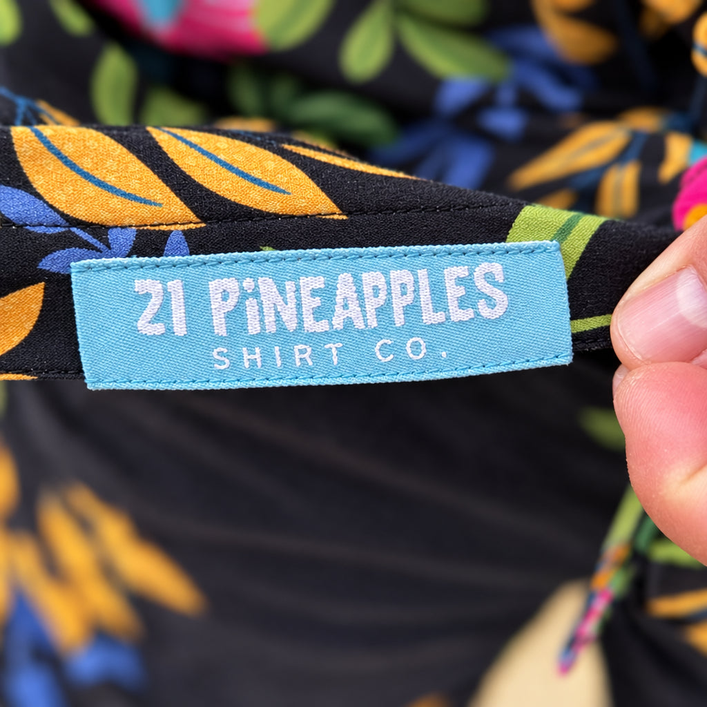 21 Pineapples "Tropical Vines" Button Up