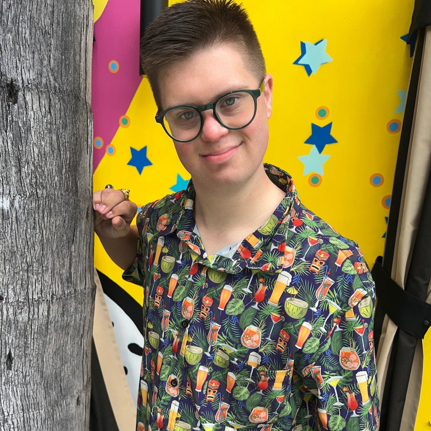 21 Pineapples "Martini & Beer Glass" Button Up